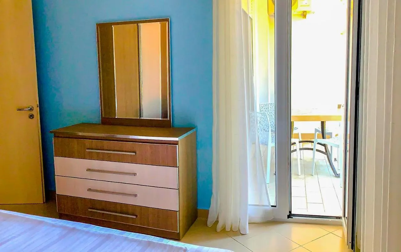 Endy Apartaments Orikum Hotel