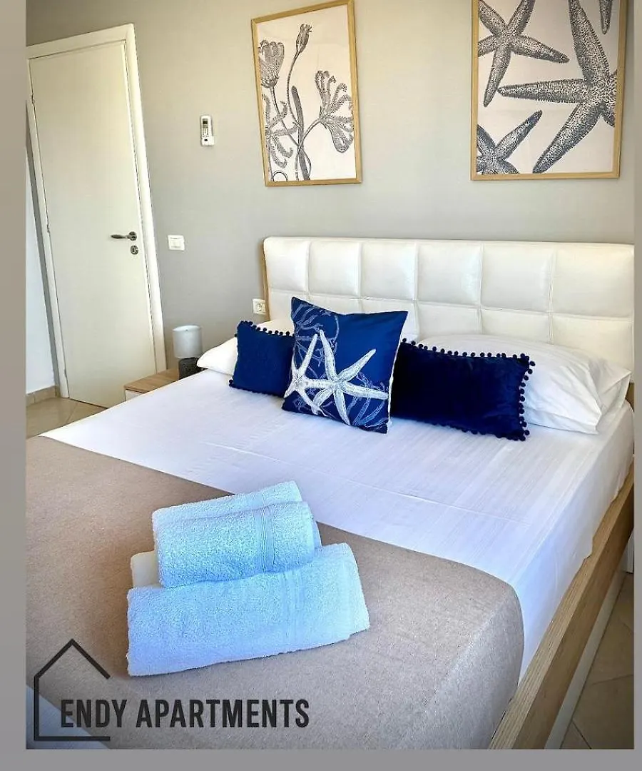 Endy Apartaments Orikumi 3*,